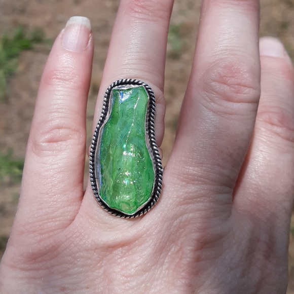 *Sale* New Rough Green Crystal Quartz 925 Silver Ring. - Picture 6 of 9